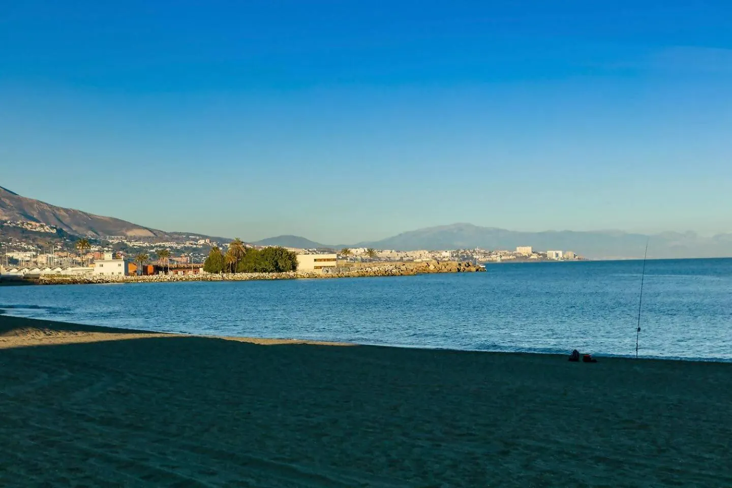 Cyv Vacaciones De Playa Apart Idilico De 3 Dorm Fuengirola